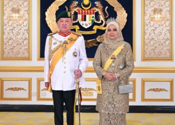 Sultan Ibrahim Sultan Iskandar dan Raja Zarith Sofiah Sultan Idris Shah.