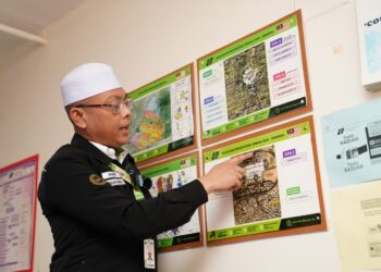 ASHROFF menunjukkan kawasan sektor penginapan jemaah haji Malaysia di Madinah.