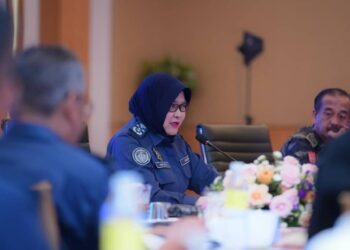 KETUA Pengarah Kastam, Datuk Anis Rizana Mohd. Zainudin mempengerusikan Mesyuarat OBK bersama Ketua Polis Negara.