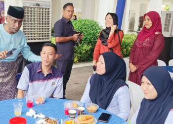 M. Kumar beramah mesra ketika Majlis Jamuan Hari Raya Aidilfitri Peringkat di Ibu Pejabat Polis Kontinjen Johor.