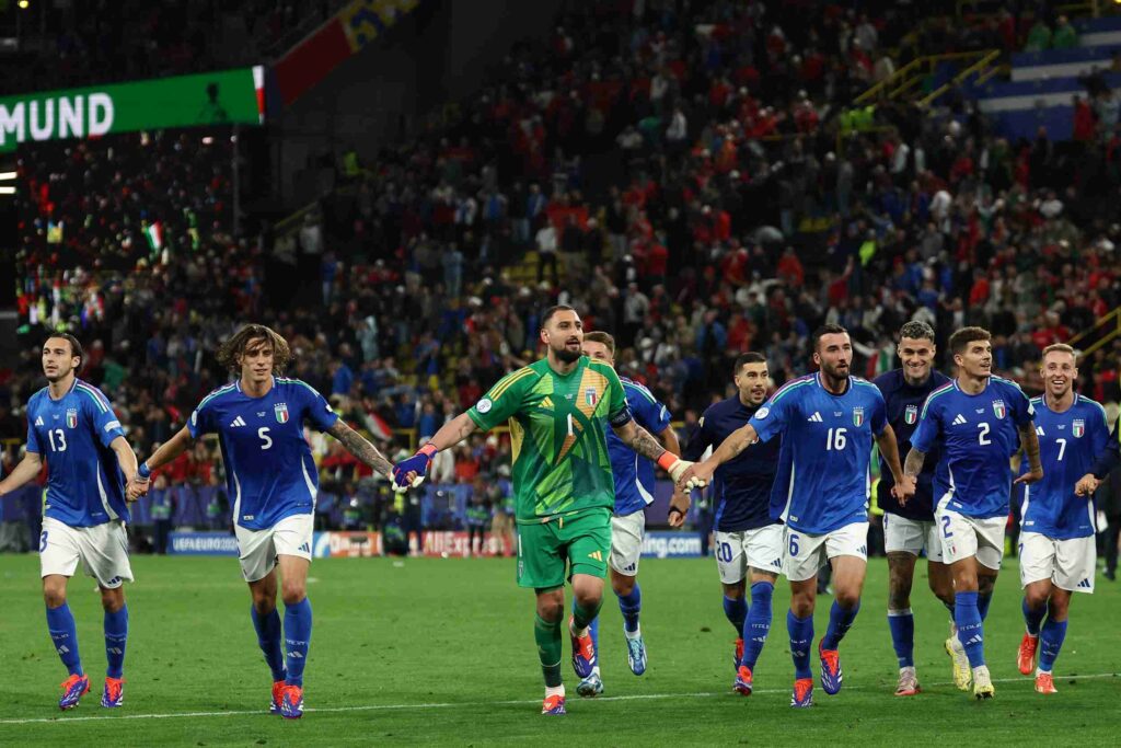 Itali bangkit atasi Albania 2-1