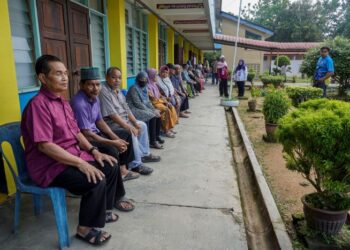 MALAYSIA kini menuju untuk menjadi salah satu negara menua menjelang 2030 dengan 15.3 peratus daripada populasi berusia 60 tahun ke atas. – UTUSAN/FARIZ RUSADIO