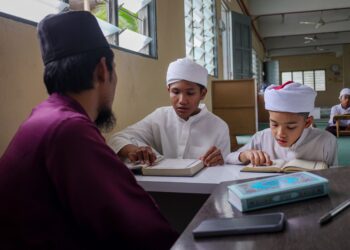 SEBANYAK RM17 juta diperuntukkan untuk melaksanakan agenda pendidikan baharu bagi menyediakan graduan tahfiz dengan pelbagai kebolehan selaras dengan keperluan industri semasa.