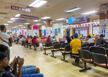 KLINIK dan hospital kerajaan menawarkan ujian saringan serendah RM1, namun ruang terhad 
selain hanya mengutamakan kes rujukan.