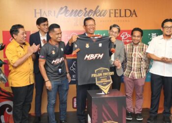 JULUNG kalinya kerjasama Esports Integrated (ESI) dengan Lembaga Kemajuan Tanah Persekutuan (Felda) dan Majlis Belia Felda (MBFM) mengumumkan Prapelancaran Kejohanan Esukan Felda Nation yang bakal diadakan sempena Hari Peneroka Felda (HPF) 2024.-FB FELDA