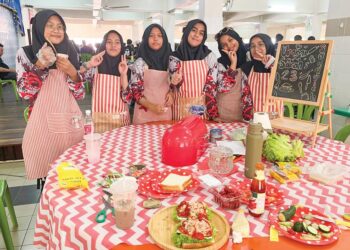 PELAJAR MRSM Langkawi seronok menyertai program Dari Dapur ke Pinggan Bersama Chef Qayyum.