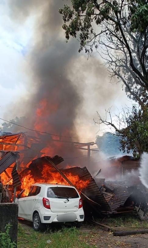 Tragedi Aidiladha: Hilang rumah, tiga kenderaan akibat kebakaran