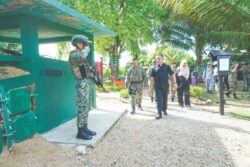 Adly Zahari tinjau Op Pasir di Sandakan