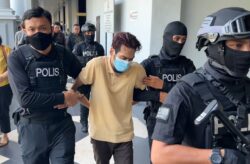 Pekerja restoran didakwa atas tiga tuduhan berkaitan kumpulan Daesh