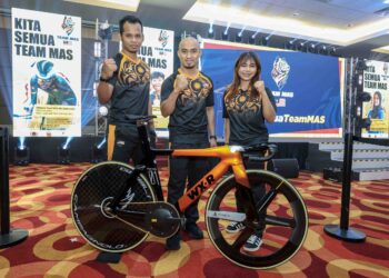 AZIZULHASNI Awang, Muhammad Shah mampu menjadi tenaga pengajar terbaik buat Firdaus Sahrom dan Nurul Izzah Izzati Mohd Asri serta atlet-atlet pelapis negara yang lain.