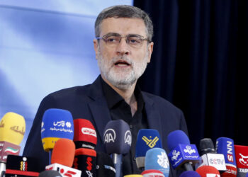 AMIRHOSSEIN Ghazizadeh-Hashemi menarik diri menjelang Pilihan Raya Presiden Iran, esok.- AGENSI