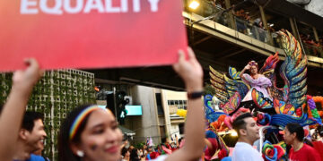 THAILAND menjadi negara ketiga di Asia selepas Taiwan dan Nepal yang membenarkan perkahwinan sejenis.- AGENSI