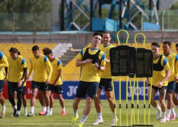 SKUAD Harimau Malaya menjalani latihan di Bishkek, semalam menjelang pertemuan menentang Kyrgyzstan malam ini. - IHSAN FAM