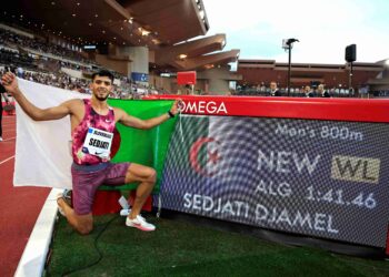 DJAMEL Sedjati bergambar selepas memecah rekod acara 800 meter (m) lelaki ketika Liga Berlian di Stadium Louis II, Monaco, 12 Julai lalu. - AFP