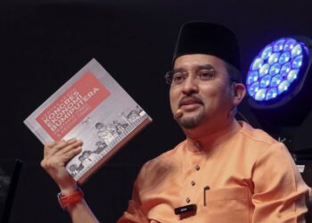 SEMOGA dengan pengumuman Tabung Wakaf Mara Madani dapat merealisasikan hasrat membantu pelajar-pelajar dalam kalangan Melayu-bumiputera yang susah dan keluarga berpendapatan rendah.