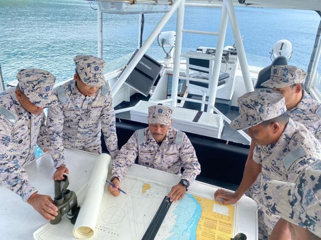 Nelayan dikhuatiri hilang di perairan Pulau Tioman 6