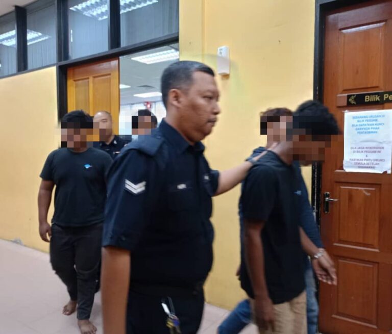 Rogol Empat Remaja Lelaki Bebas Dengan Jaminan Polis Utusan Malaysia