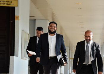 WAN Muhammad Azri Wan Deris hadir di Mahkamah Sesyen Kuala Lumpur bagi perbicaraan kes menyebut kata-kata menghasut. UTUSAN/SYAKIR RADIN