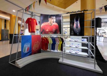 Booth adidas yang dibawakan di Sunway Pyramid untuk peminat-peminat bola sepak negara untuk menyemarakan Euro 2024.