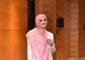 NUR FAZURA SHARIFUDDIN