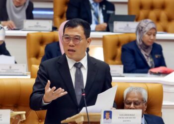 LOH Sze Yee menjawab soalan pada Persidangan DUN Perak di Bangunan Perak Darul Ridzuan, Ipoh. - UTUSANMUHAMAD NAZREEN SYAH MUSTHAFA