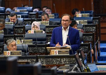 SEJAK mula diperkenalkan, PMQ menjadi sorotan mingguan yang dinantikan oleh rakyat Malaysia kerana ia memberi peluang kepada Perdana Menteri untuk menjawab isu-isu semasa. – JABATAN PENERANGAN