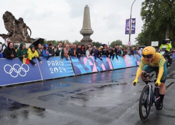 Grace Brown menjadi penyumbang pingat emas pertama kepada Australia di Sukan Olimpik Paris 2024.-AFP