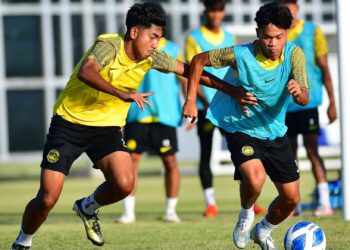 SKUAD Bawah 19 tahun negara dilihat sudah bersedia daripada segi mental dan fizikal untuk berdepan Thailand pada aksi terakhir Kumpulan C Piala AFF B-19 di Stadium Gelora Bung Tomo hari ini.-IHSAN FAM