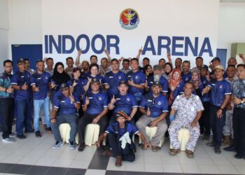 SERAMAI 19 pengamal media menyertai latihan menembak sempena Hari Bersama Media Maritim Negeri Pahang dan Akademi Maritim Sultan Ahmad Shah (AMSAS) di  Lapang Sasar Tertutup AMSAS di Kuantan, Pahang.