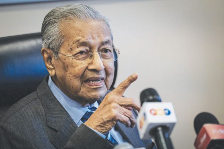 Heret pihak tertentu ada agenda politik - Tun Mahathir Heret pihak ...