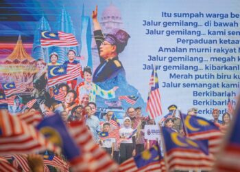 TEMA Sambutan Hari Kebangsaan, ‘Malaysia Madani: Jiwa Merdeka’ menekankan kebebasan rakyat dari unsur-unsur negatif dalam menafsirkan semangat patriotik dan menggalakkan pemikiran yang progresif dalam integrasi sosial dan ekonomi. – UTUSAN/FAIZ ALIF ZUBIR