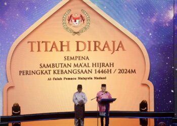 SULTAN Ibrahim berkenan menyampaikan Titah Diraja sempena Majlis Sambutan Maal Hijrah Tahun 
1446H / 2024M di Putrajaya, semalam.  UTUSAN/FAISOL MUSTAFA