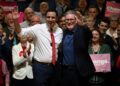 PEMIMPIN pembangkang utama Britain, Keir Starmer (kanan) dan Ketua Parti Buruh Scotland, Anas Sarwar dalam kempen di Glasgow, pada 3 Julai.- AFP