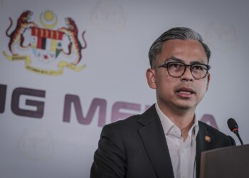 FAHMI FADZIL