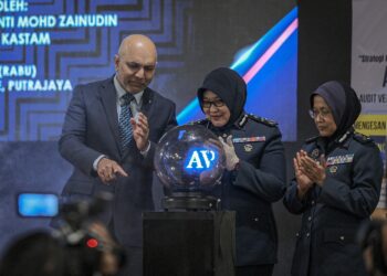 ANIS Rizana Mohd Zainudin merasmikan Majlis Pelancaran AViP di Putrajaya. - UTUSAN/FAIZ ALIF ZUBIR