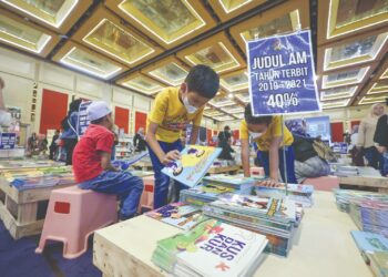 KARYA novel mengungguli carta jualan Pesta Buku Antarabangsa Kuala Lumpur (PKABL 2024). – GAMBAR HIASAN