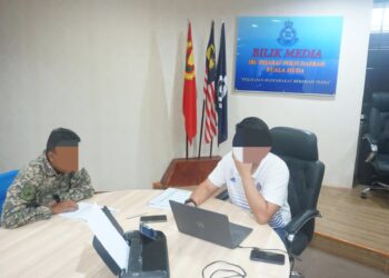 SEORANG penjawat awam disoal siasat SKMM di Ibu Pejabat Polis Daerah (IPD) Kuala Muda Sungai Petani, Kedah.