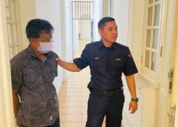 LELAKI warga Bangladesh didakwa di Mahkamah Sesyen Ipoh atas pertuduhan merogol anak tiri perempuan berusia 12 tahun, bulan lalu. - UTUSAN