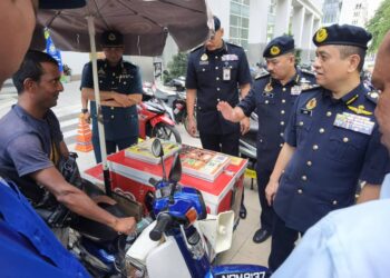 AEDY menyoal siasat pemandu warga asing dalam Ops PeWA oleh JPJ di sekitar Putrajaya.