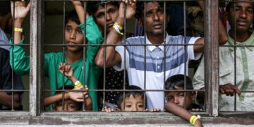 SEBAHAGIAN pelarian Rohingya yang ditempatkan di pusat perlindungan sementara imigresen Indonesia di Lhokseumawe, wilayah Aceh.- AFP
