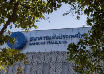BANK of Thailand menubuhkan pasukan petugas untuk menyiasat transaksi berkaitan pembelian senjata junta Myanmar.- AGENSI