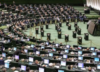 Parlimen Iran bersidang untuk meluluskan pelantikan anggota Kabinet.-AFP