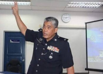 MANSOR Omar berkongsi peristiwa berdarah 1952 yang mengorbankan enam anggota polis serta penduduk kampung di Bekok dan Labis, Segamat, Johor.