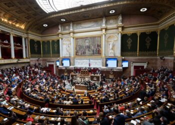 AHLI Parlimen bermesyuarat buat kali pertama di Perhimpunan Kebangsaan Perancis di Paris untuk memilih Speaker Dewan Rakyat, pada 18 Julai lepas.- AFP