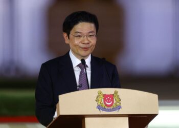 LAWRENCE Wong mengangkat sumpah sebagai Perdana Menteri pada 15 Mei 2024.-AFP