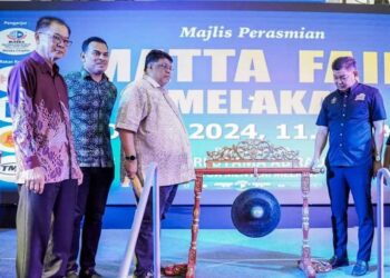 AB. RAUF Yusoh merasmikan Matta Fair Melaka 2024 di Banda Hilir, Melaka.