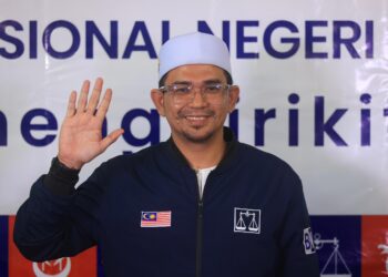 MOHD. Azmawi Fikri Abdul Ghani-UTUSAN/KAMARUL BISMI KAMARUZAMAN