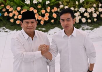 PRABOWO Subianto dan Gibran Rakabuming Raka akan mengangkat sumpah sebagai Presiden dan Naib Presiden Indonesia pada 20 Oktober 2024.-AFP