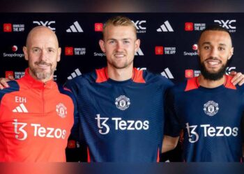 DE Ligt dan Mazraoui akan memperkuatkan benteng pertahanan Manchester United di bawah kendalian Ten Hag.-AFP