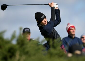 NELLY Korda melakukan pukulan ketika beraksi di Terbuka British Wanita .-AFP